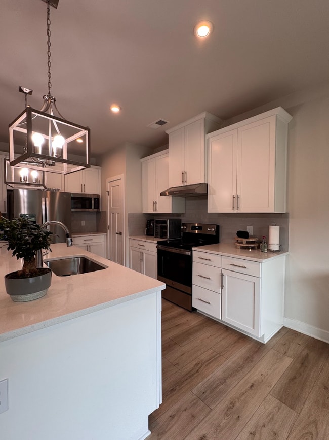 Building Photo - 204 Delamere Dr