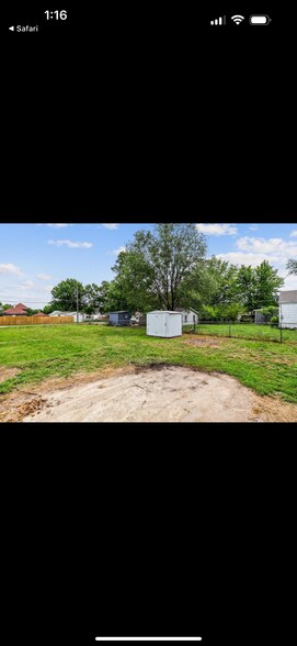 Building Photo - 918 S Bonn Ave