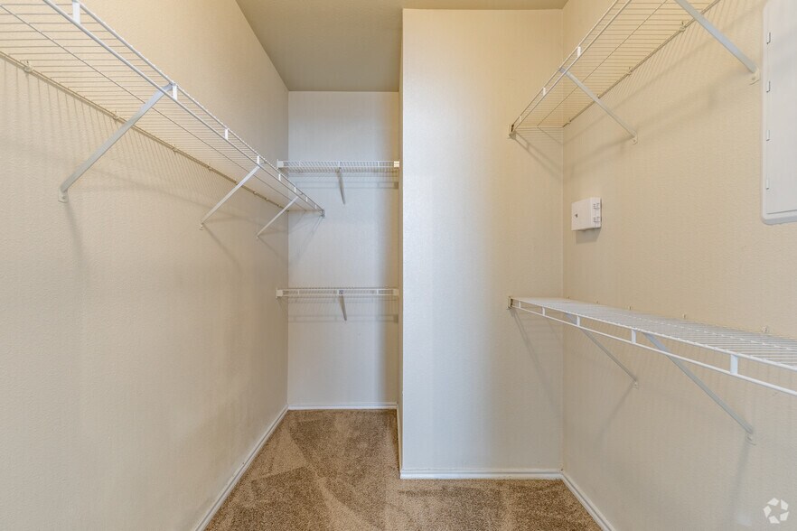 Elan Gardens Apartments 1602 Jacksonkeller San Antonio TX 78213