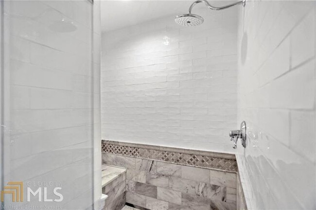 Building Photo - 1309 Stillwood Dr NE