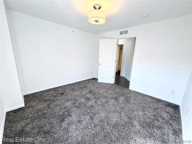Building Photo - 7211 Addington Dr