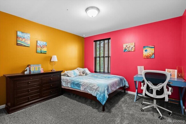 Building Photo - 49645 Hartwick Dr