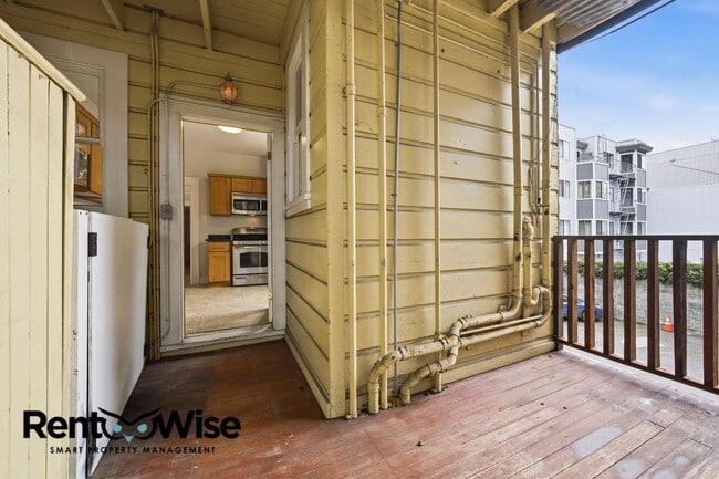 Building Photo - 3230 16th St