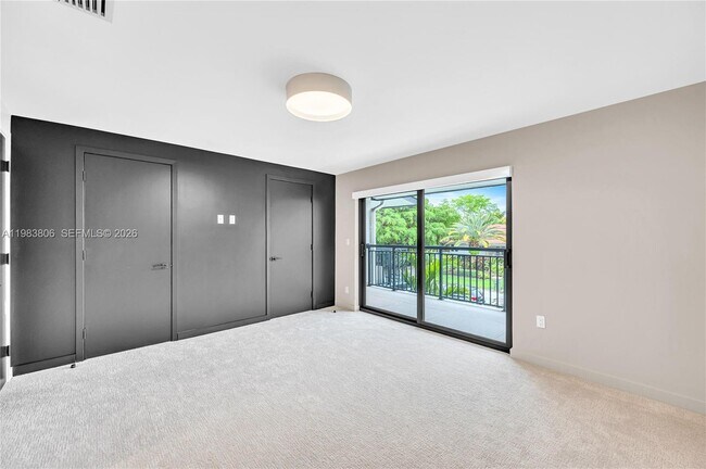 Building Photo - 2211 NE 122nd St