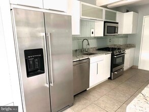 Building Photo - 4201 Cathedral Ave NW