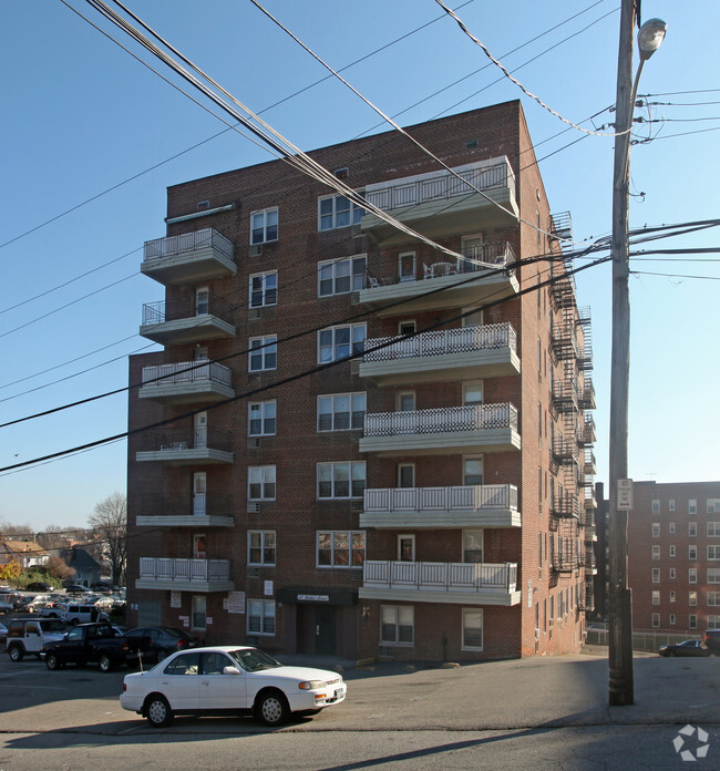 Building Photo - 52 Yonkers Terrace Owners Corp.