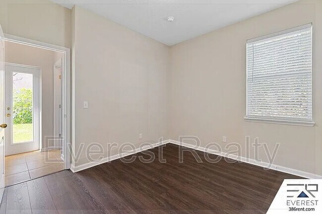 Building Photo - 47 Bassett Ln