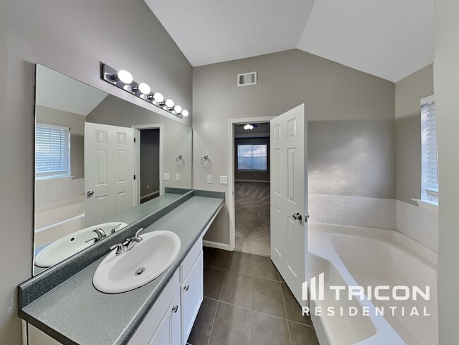Building Photo - 4083 Percheron Ln SW