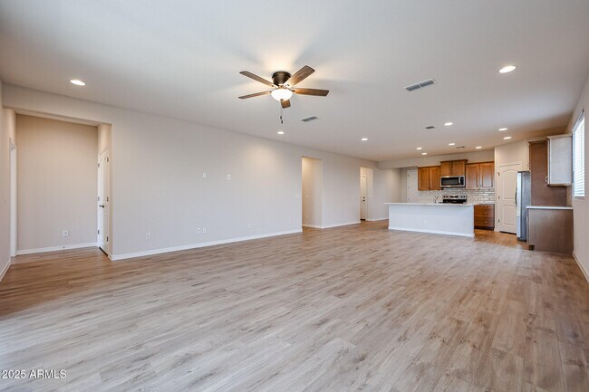 Building Photo - 25491 N 172nd Ln