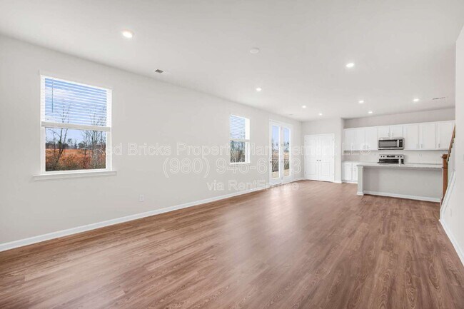 Building Photo - 2201 Lavender Mdws Ct