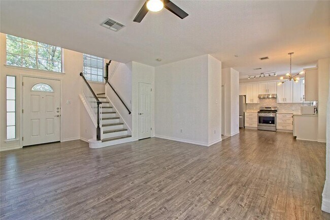 Building Photo - 13421 Tossa Ln