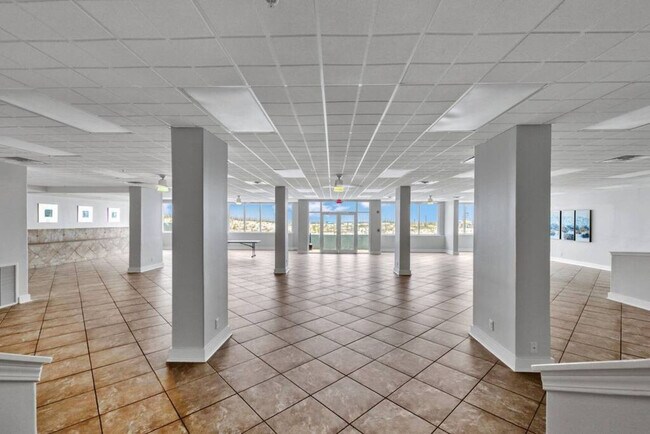 Building Photo - 769 Sundial Ct