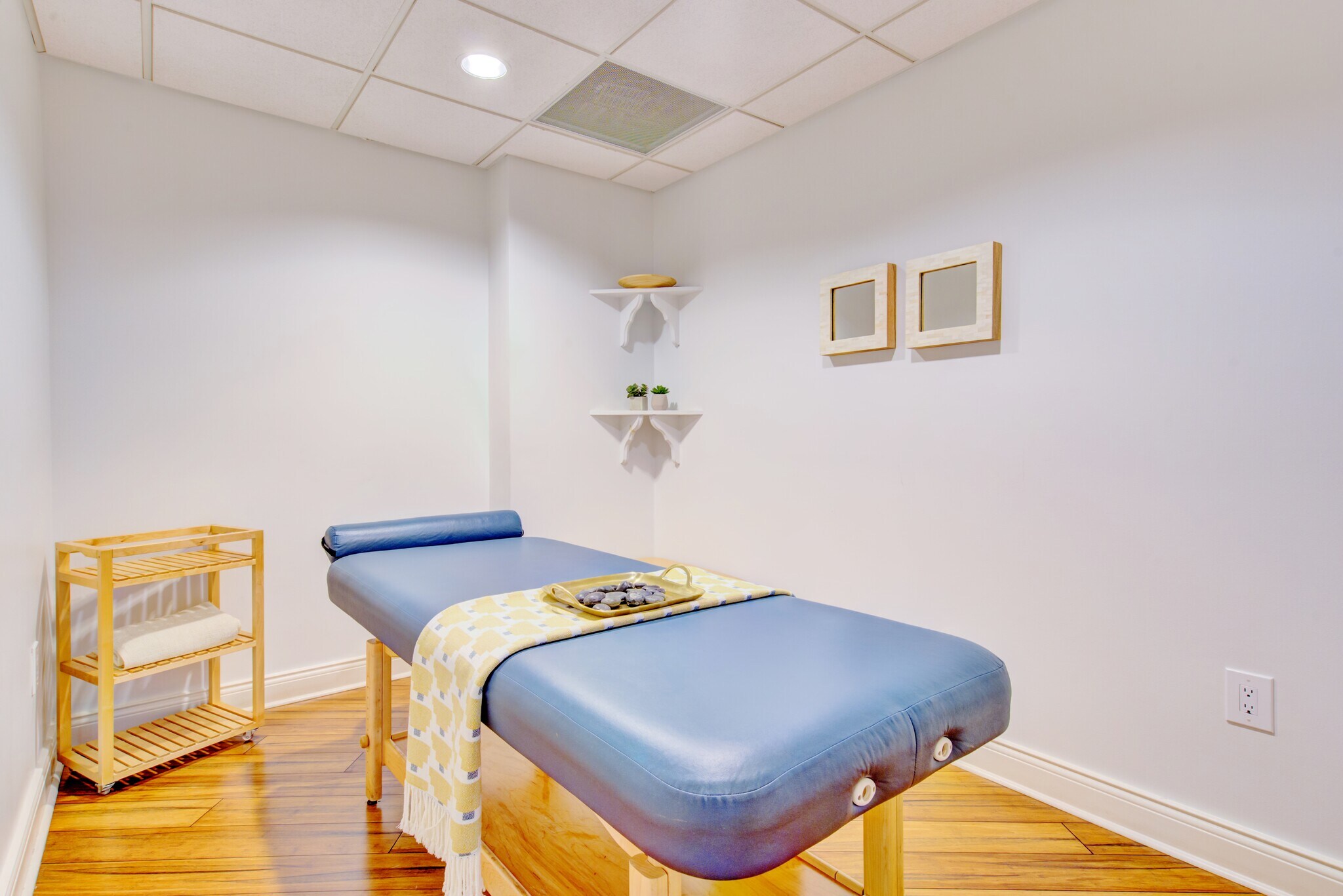 Building Photo - 848 Brickell Key Dr