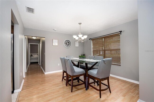Building Photo - 1608 NE 45th Pl