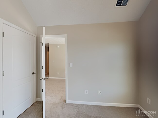 Building Photo - 6469 Snowden Dr