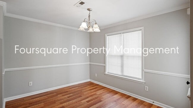 Building Photo - End Unit Townhome | Sunroom| Community Poo...