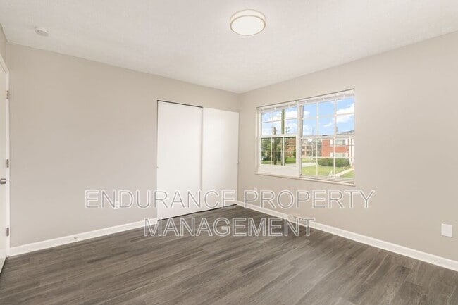 Building Photo - 4600 Glenway Ave