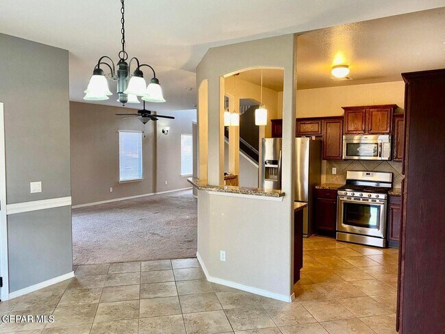 Building Photo - 12331 Sombra Grande Dr