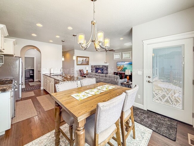 Building Photo - 9753 W Wildbranch Dr