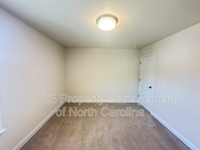 Building Photo - 5302 Tilley Manor Dr