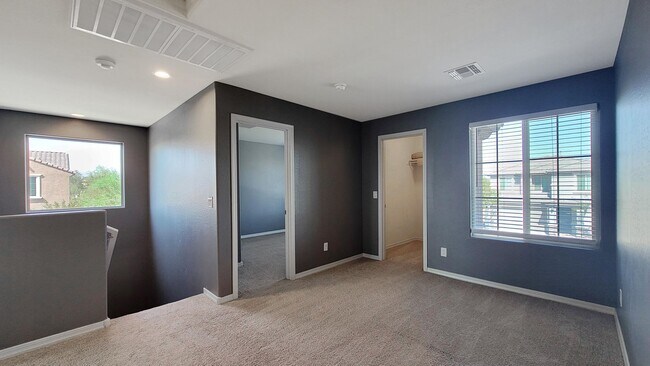 Building Photo - Closer to Goodyear than Buckeye! Gorgeous house!