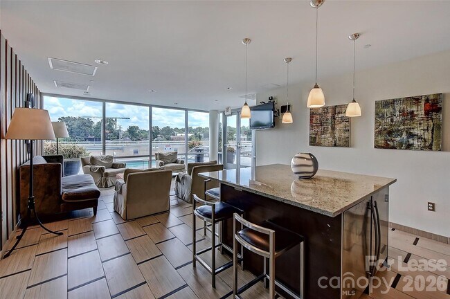 Building Photo - 1100 Metropolitan Ave