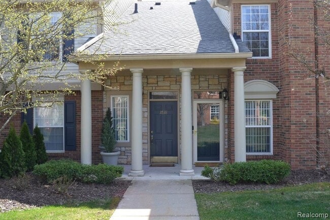 Building Photo - 3538 Oakmonte Blvd