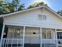 Building Photo - 506 15th St N