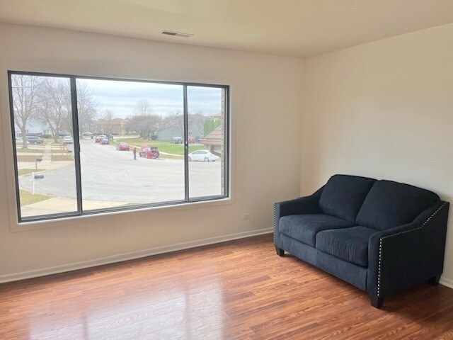 Building Photo - 990 Manchester Ct