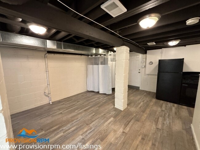 Building Photo - 2916 Cornwall Rd