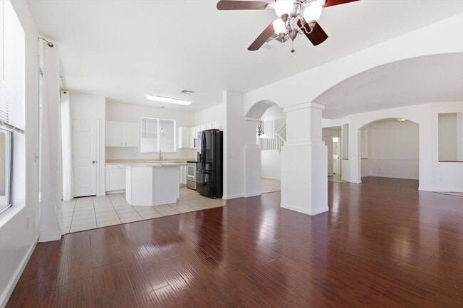 Building Photo - 13448 W Berridge Ln