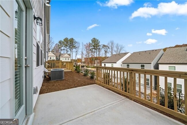 Building Photo - 424 Whitetail Cir