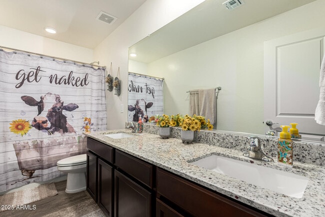 Building Photo - 1532 E Inouye Dr