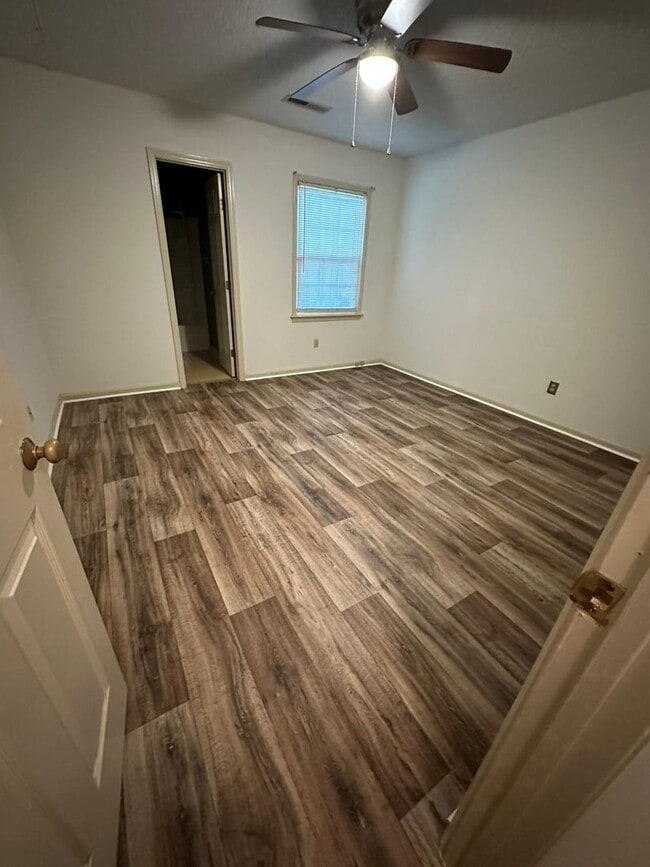 Building Photo - 104 Remington Drive