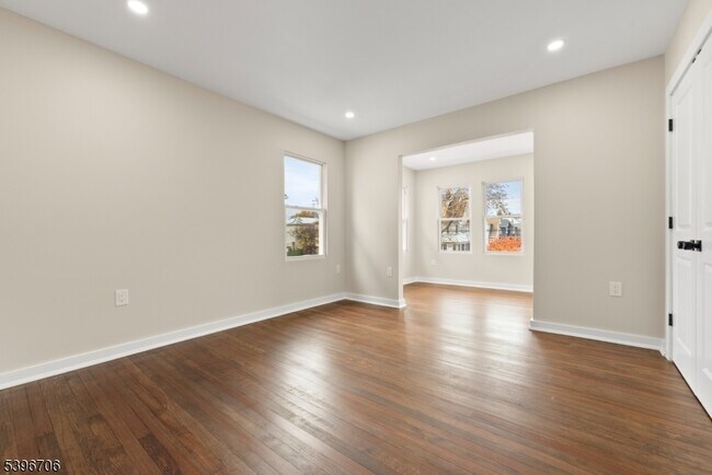 Building Photo - 218 Ampere Pkwy