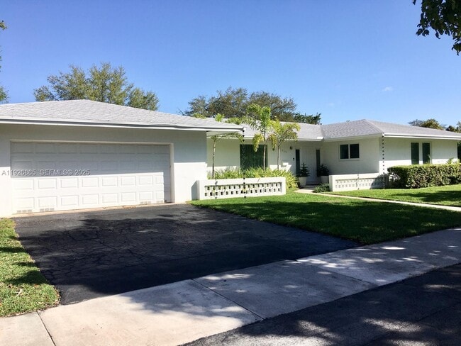 Building Photo - 9121 SW 85th St