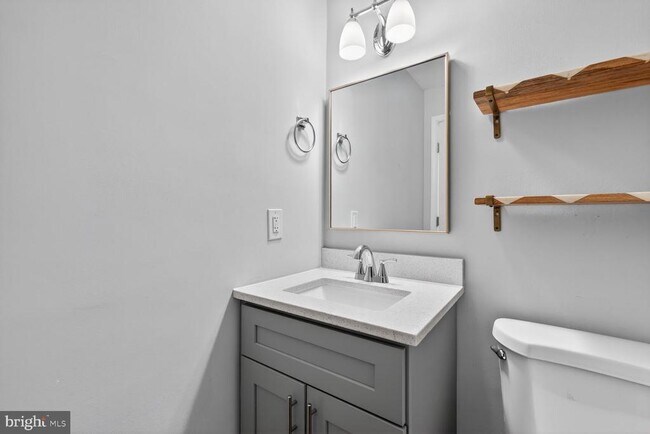 Building Photo - 124 Baggett Pl