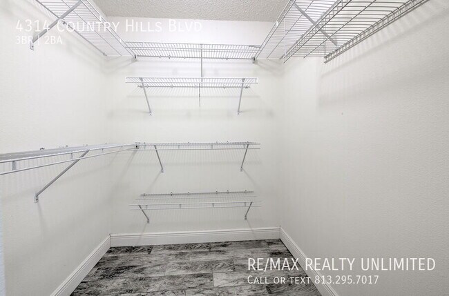 Building Photo - 4314 Country Hills Blvd