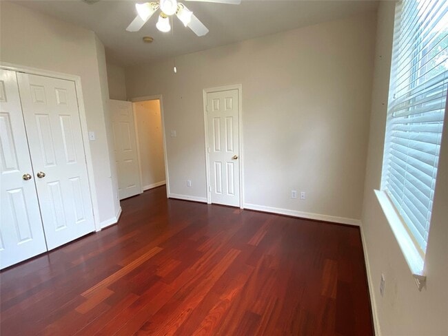 Building Photo - 4518 N Pine Brook Way