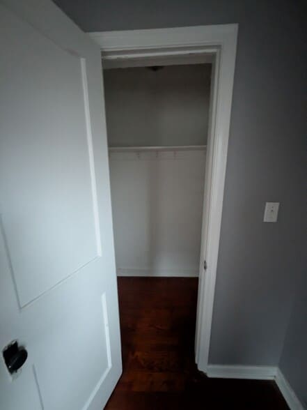 Building Photo - 430 Bartine St