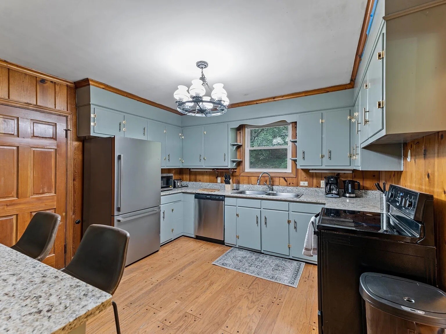 Building Photo - 4140 Timberlane Dr
