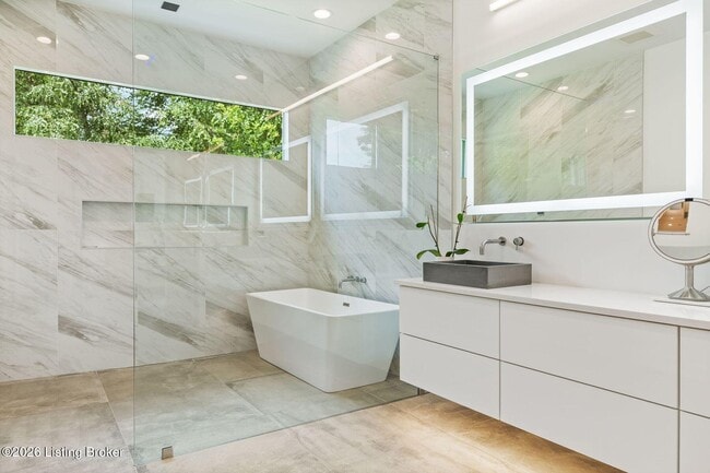 Building Photo - 14201 Reserves Cove Dr