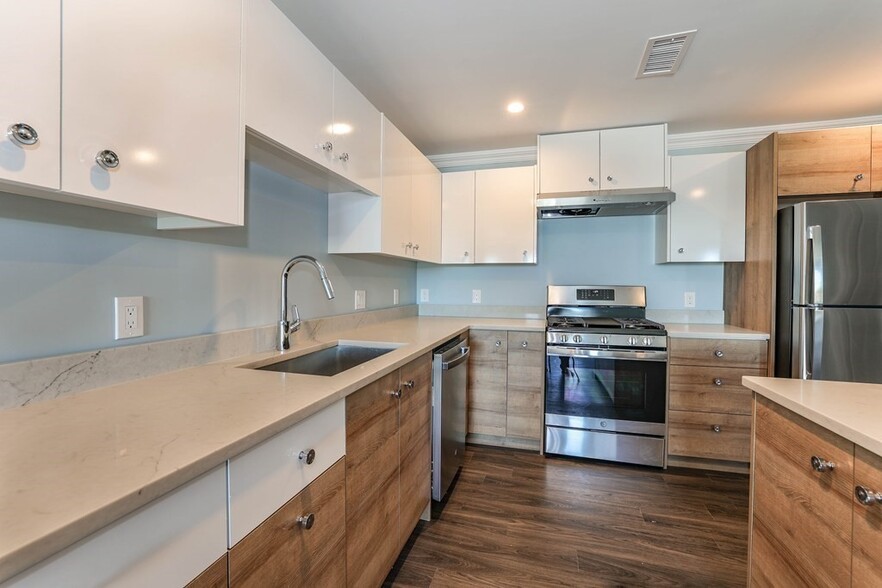 Building Photo - 760 Legacy Pl