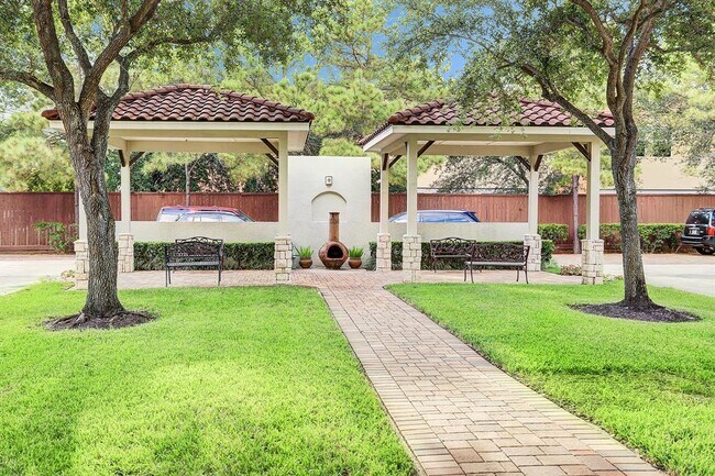 Building Photo - 7711 Pine Ridge Terrace Rd