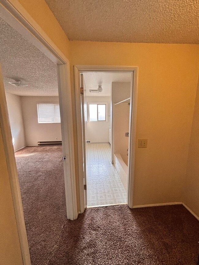 Building Photo - Two Story 2 Bedroom Condo