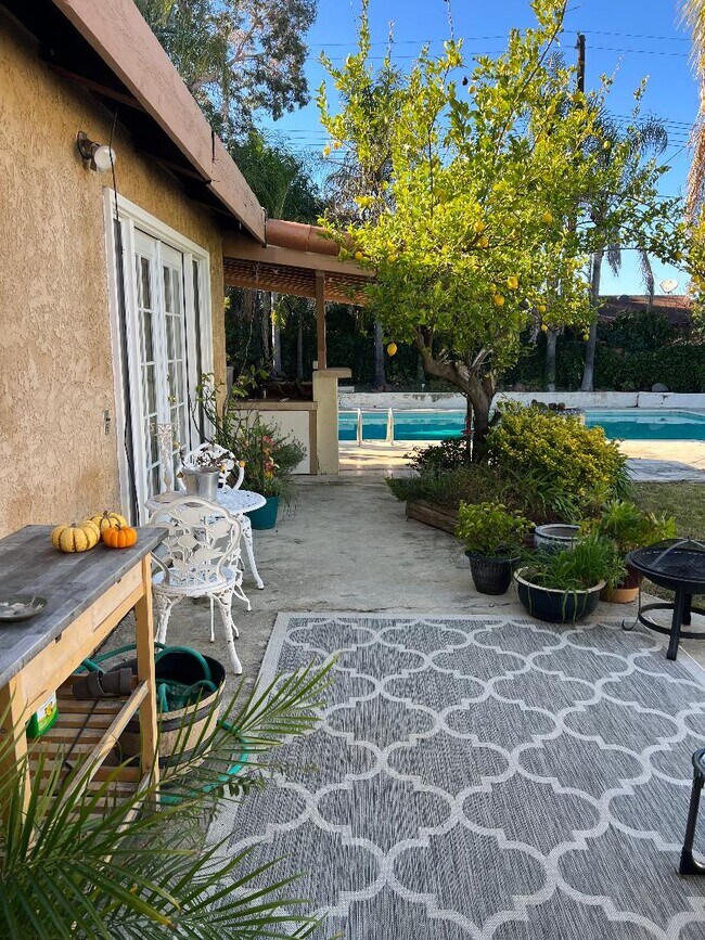 Building Photo - 4401 Willens Ave