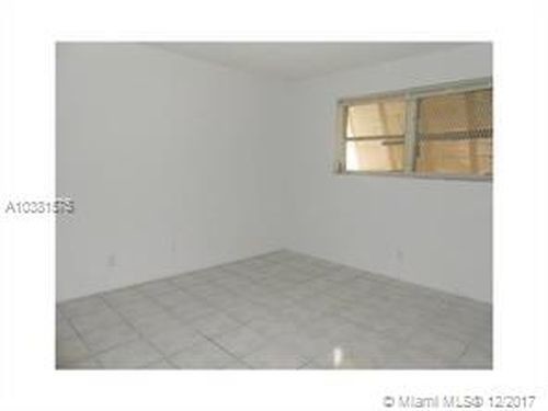 Building Photo - 2832 Fillmore St