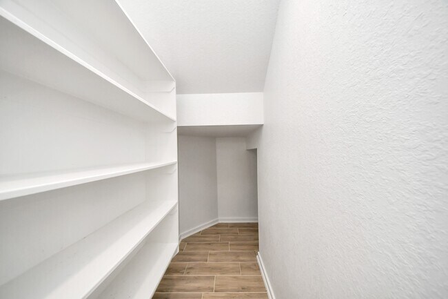 Building Photo - 24754 Levante Dr