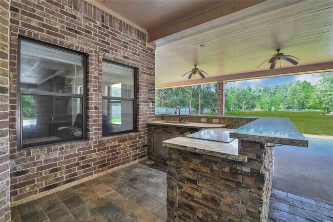 Building Photo - 22964 Brazos Dr