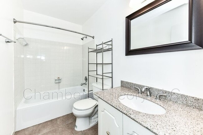 Building Photo - 8088 Edinburgh Dr